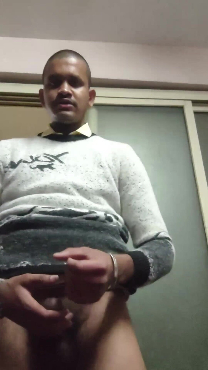 HOT MODEL: Ciumkan batang besar saya