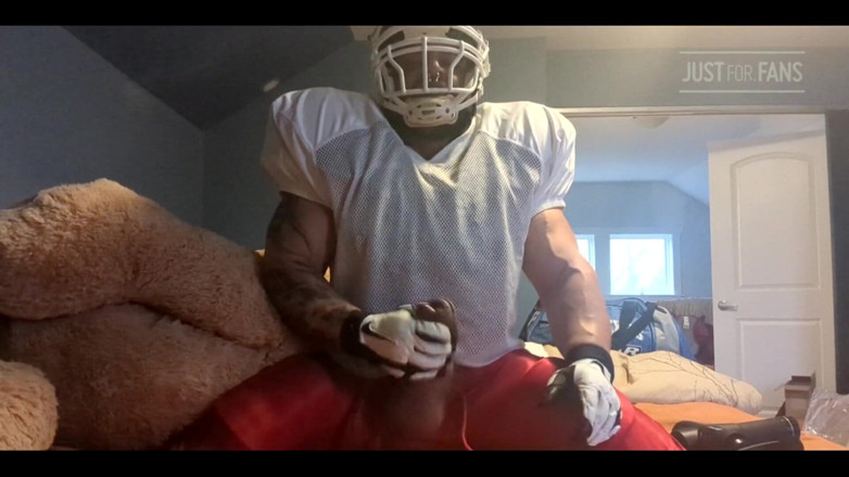 Bruiserwood: Football Gear Jerk