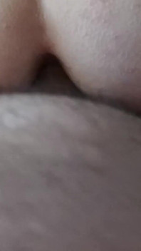 오르가즘을 느끼는 보지의 찐 집에서 만든 후장