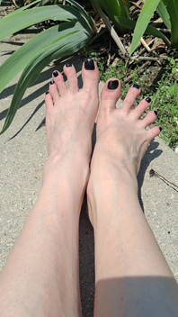 Bright Bulging Veins Fit for a Vampire