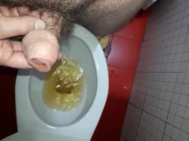 KinkyPigDad: Zweetige lul, stinkend, kaas, plasen