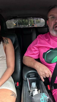 Ha appena compiuto 18 anni ed è venuta a festeggiare con il suo giro - Penelope Ferreira