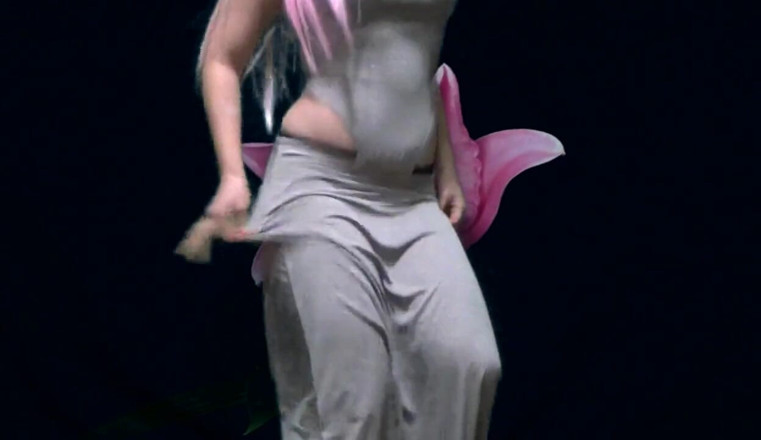 Goddess Misha Goldy: 崇拜我永远不会是你的完美身体