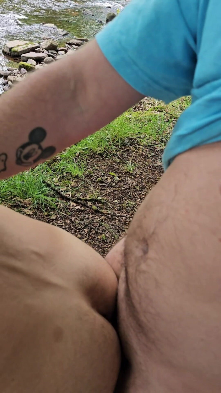 gaynaughtywelsh: Gadis nakal italia dientot habis-habisan sama teman tradienya yang super...