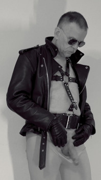 Lycra Leather Hunk 11 (two Cum Shots Xl)