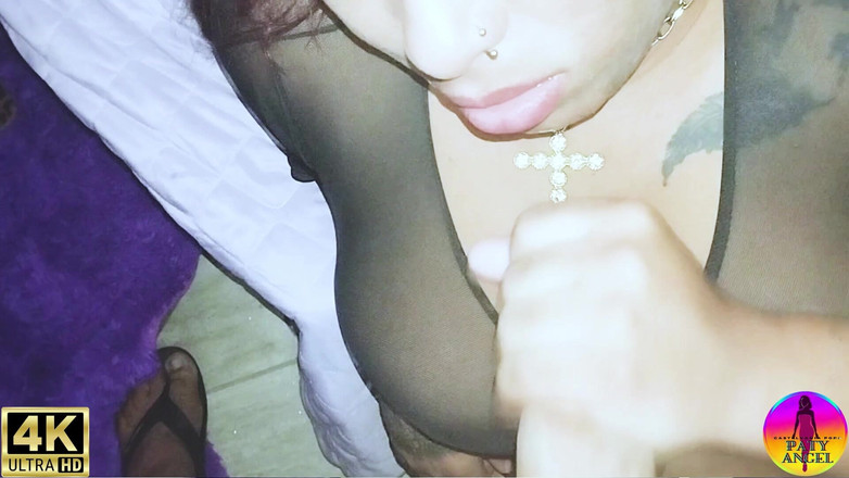 Paty Angel: 我的老板用精液操我，我来到了他的鸡巴上