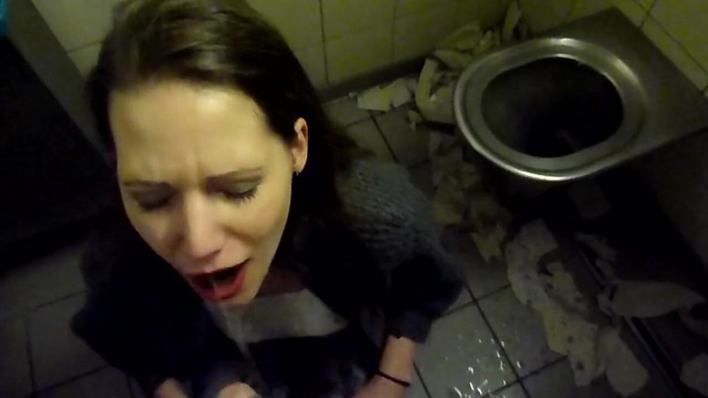 Viktoria Goo: Viktoria Goo - How Deep Can You Sink, How Much Can...