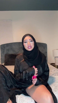 JOI Arabic in Abaya