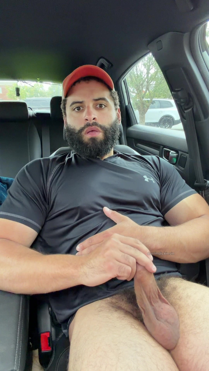 mascbeef95: Muscle Cub in the Car