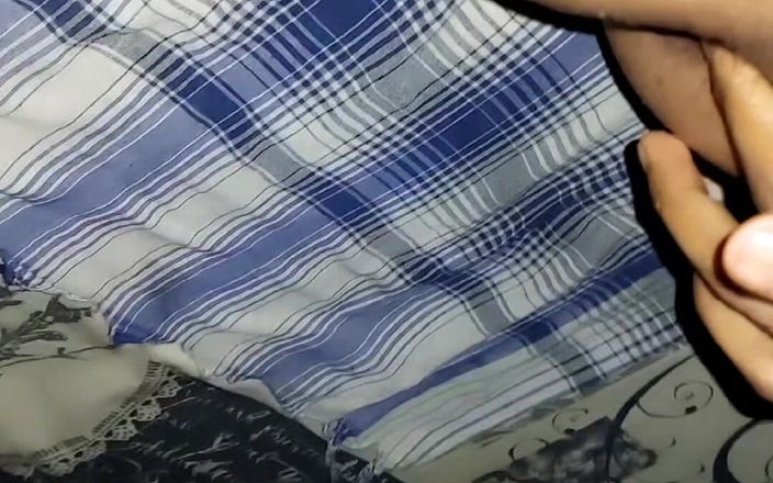 Sissy Bisexual: Феминизированный писсинг сисси на улице, подборка