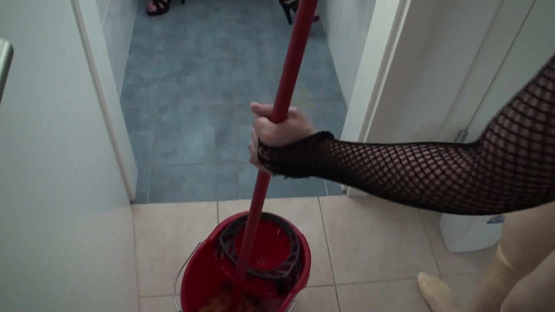 Femdom Austria: Piss cleaning for a sissy