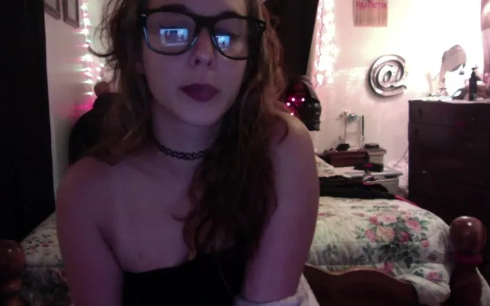Alli Anderson: Cute Bored Smoking