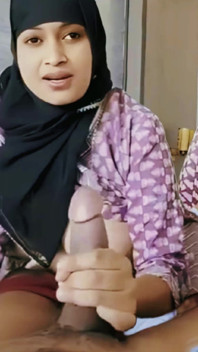 Tesettürlü kız Fatima erkek arkadaşıyla otelde ilk kez seks yapıyor