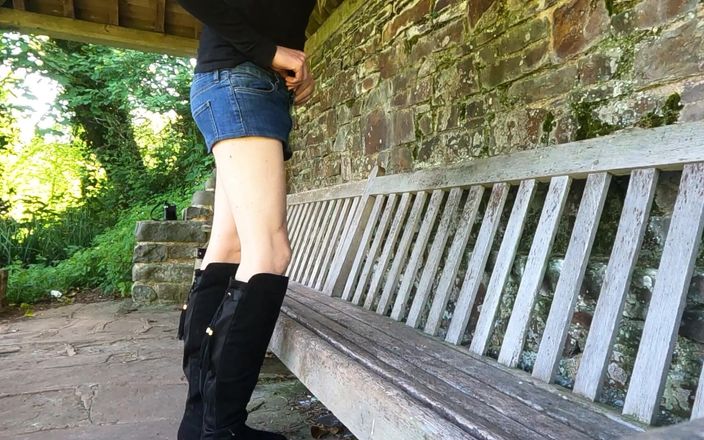 The Midnight Minx: Day Trip Deleted Scenes