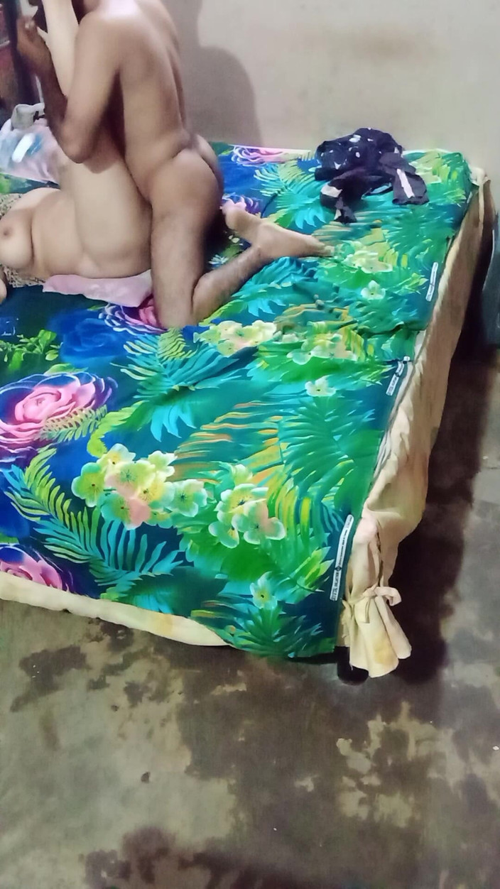 Yasmeen: Nevlastní matka šuká nevlastního syna