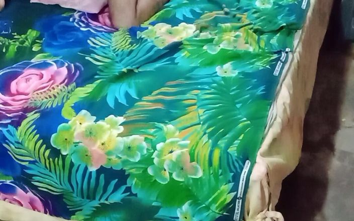 Sexy Yasmeen blue underwear: Madrastra folla hijastro