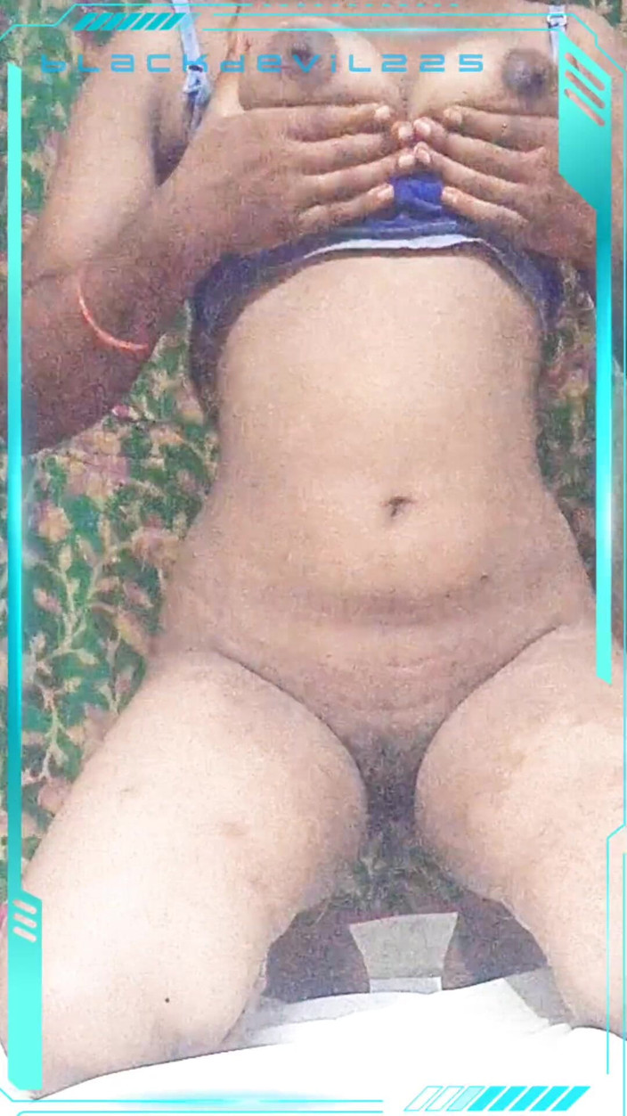 Mandadum: La mia figa scopa il dildo