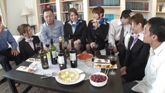 Caribbeancom: 女の子は乱交で犯される