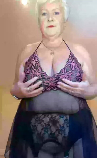 Uk Joolz: Rychlý chat a zkoušení spodního prádla