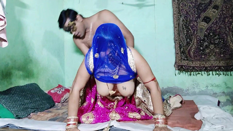 NituRandi94: Indian auntie having sex with her stepson's friend.