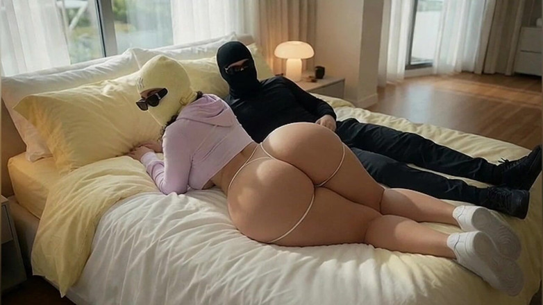 Animate golden: khoobsoorat bari gand vaali sauteli mammi bedroom men apni vishaal...