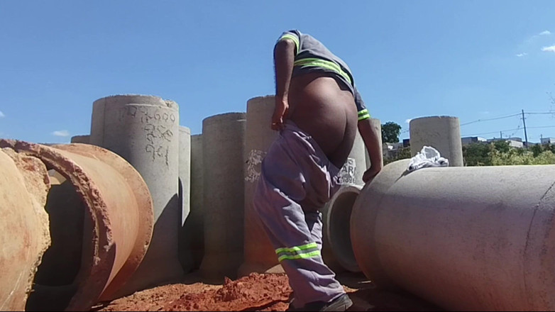 TheBlacKHunterr: Saya Mengambil Kesempatan Daripada Percutian Bersendirian Dan Di Tapak Pembinaan