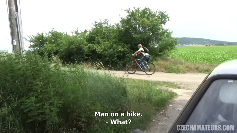 CzechAmateurs: Amatori cehi 109 muie pe autostradă