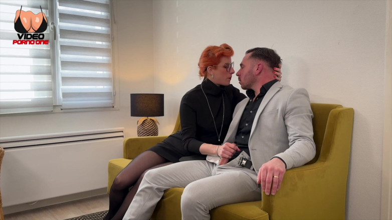 Video Porno One: Ma Psy Est Une Grosse Cochonne Qui Aime La Bite!