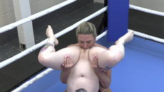 Red sign wrestling: Maisie Lewis V Ruby Lix