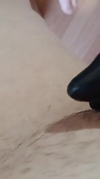 我拍摄我的继女做爱和自慰我的阴户的视频