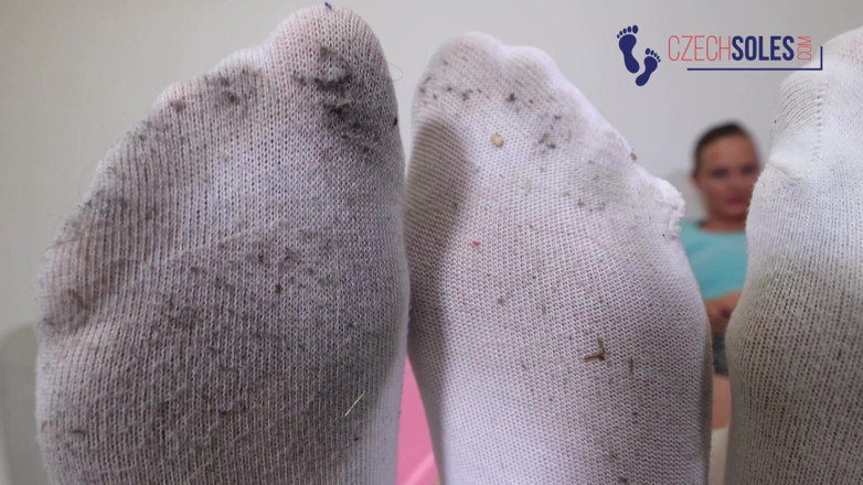 Czech Soles - foot fetish content: Siapa Yang Mempunyai Stinky Socks Yang Paling?