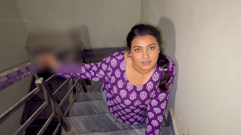 Hotty_ragini: Stranger Girl, Park Me Mili I’m Lucky Boy Mane Uske...