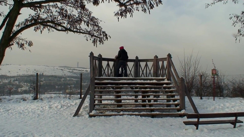 MILF stars: Cachonda follando y chupando en la nieve