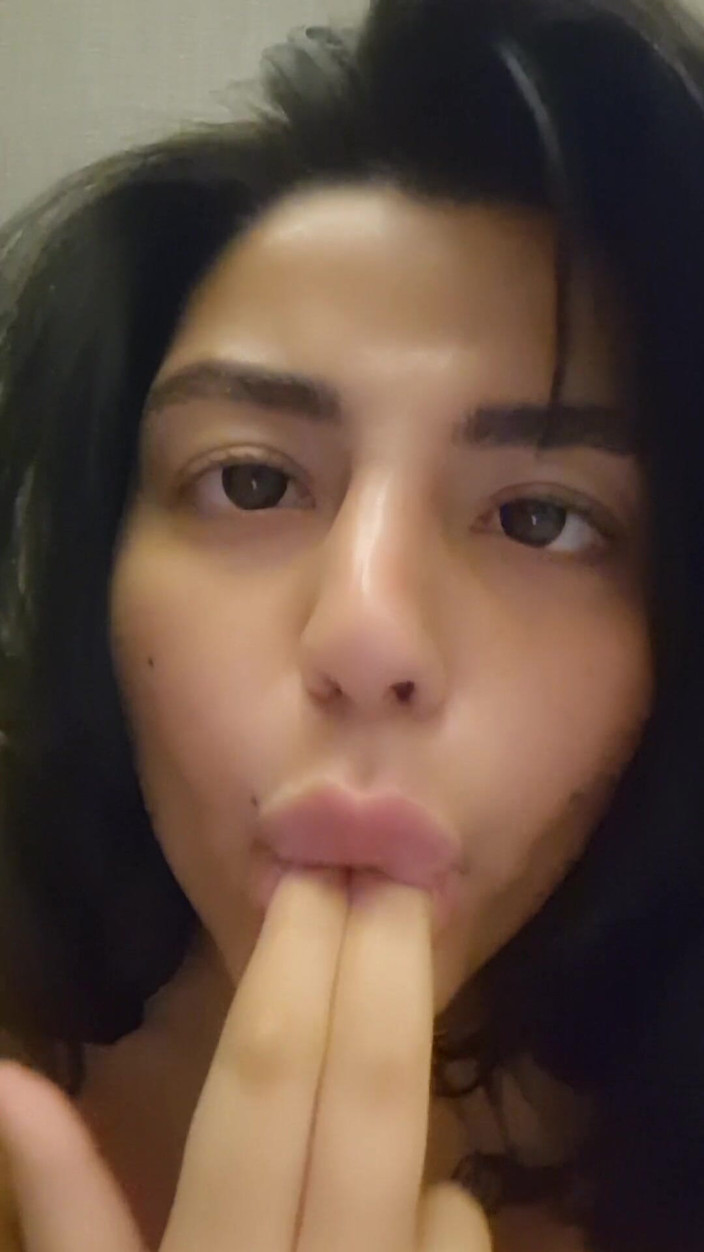 Esmer Tarcin: Ahageo อิลเคอร์ โชว์รูดควย