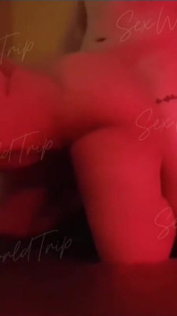 Sexworldtrip - amatorska gorąca latynoska w pokoju hotelowym o czerwonym świetle, prawdziwe domowe ssanie i jebanie