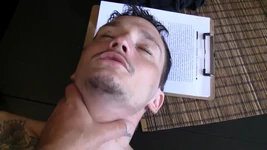 Pelacur penjara aint jadi tangguh afterall