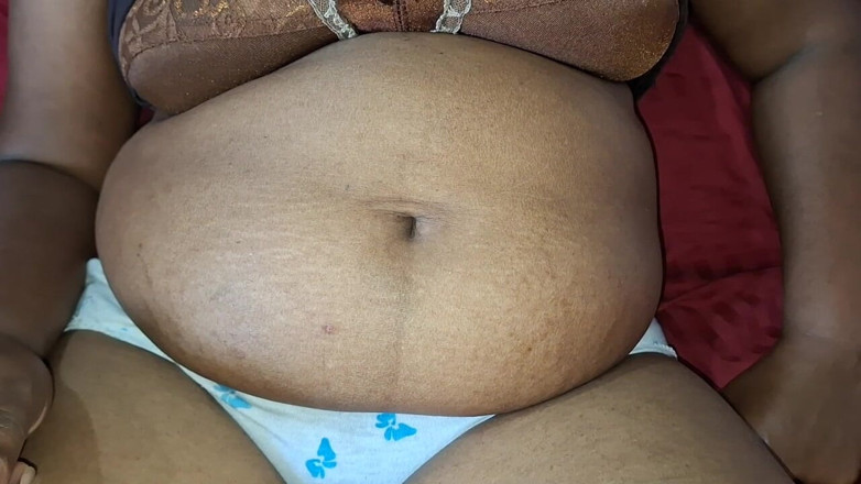 Teena New: Uno spettacolo mattutino incredibile milf