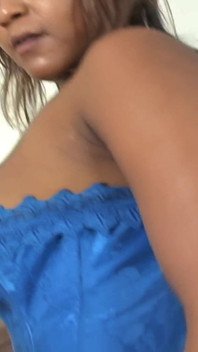 Vida Valentine: Enormi Tette, Splendido Culo, Caldi Orgasmi