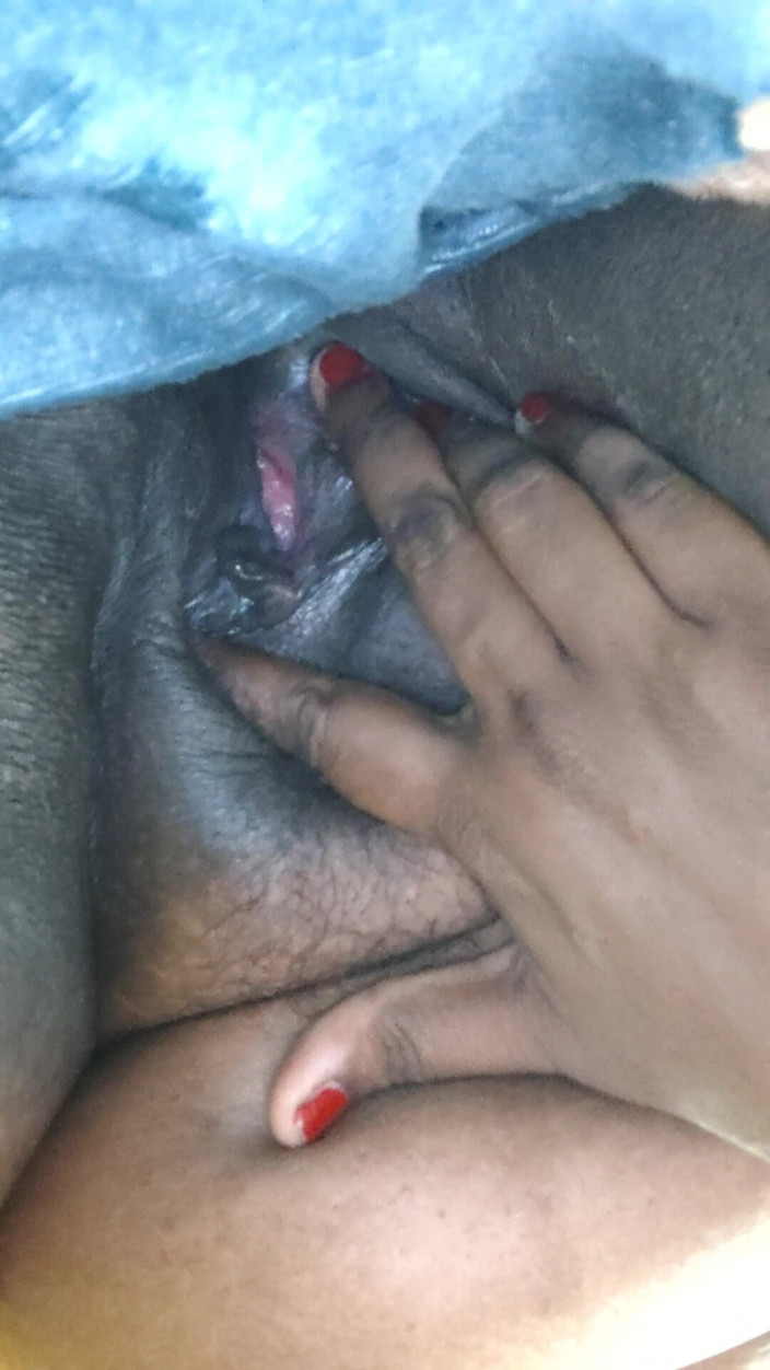Umakutty: Close up Bhabhi Pussy