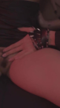 Noaptea de bal cu vibrator legat - sex lesbian cu Jane Wilde