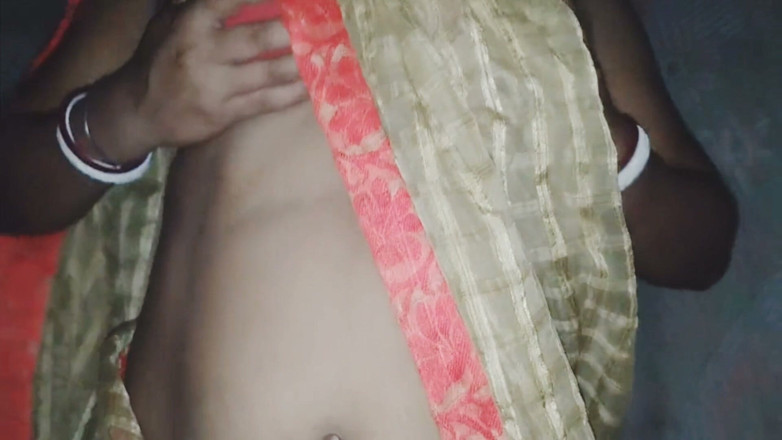 Uttar dinajpur: Deshi hot sexy Bhabi