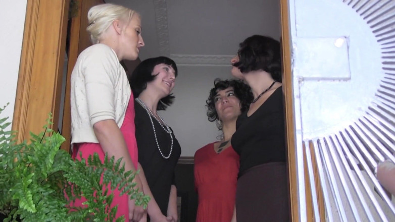 Submissive lesbian games: Horny goth cutie in leather gets BDSM treatment from Mistress