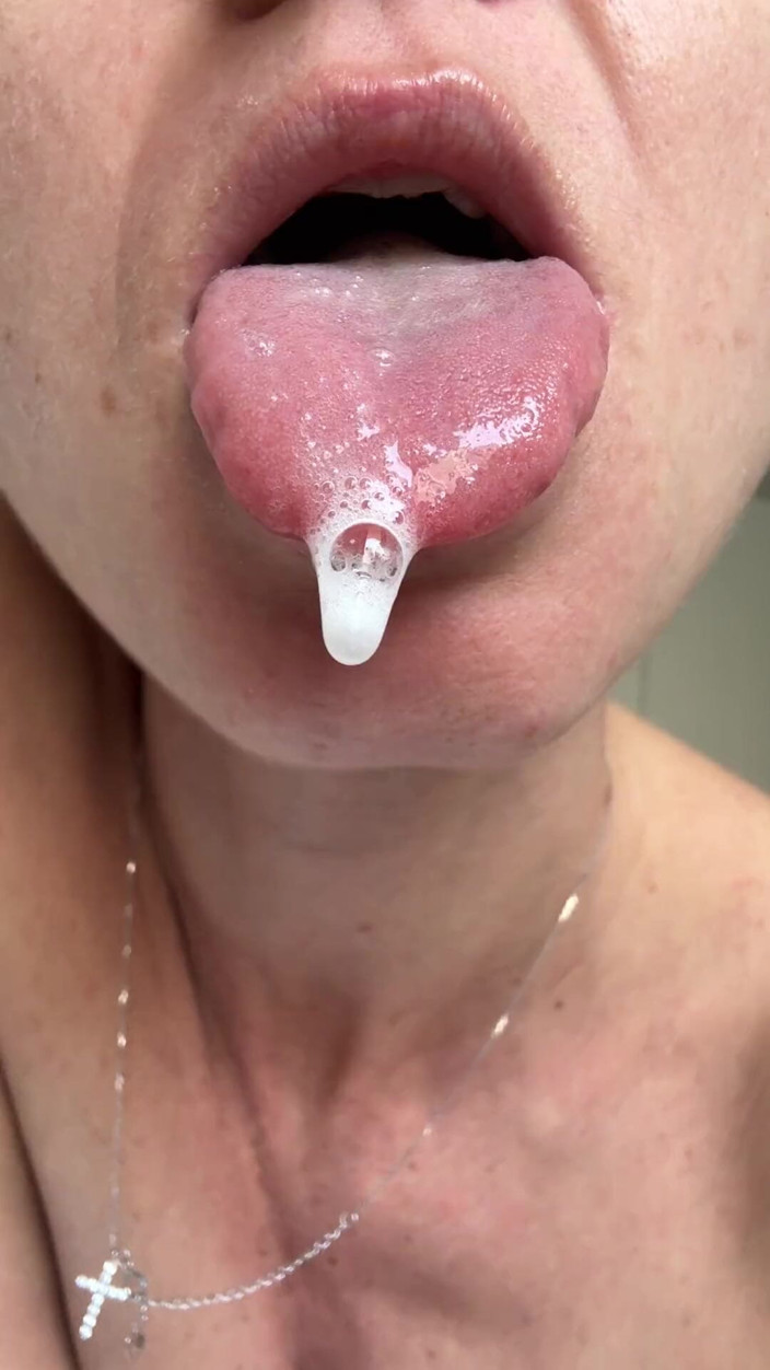 Gina Gerson: Solo de saliva fetiche