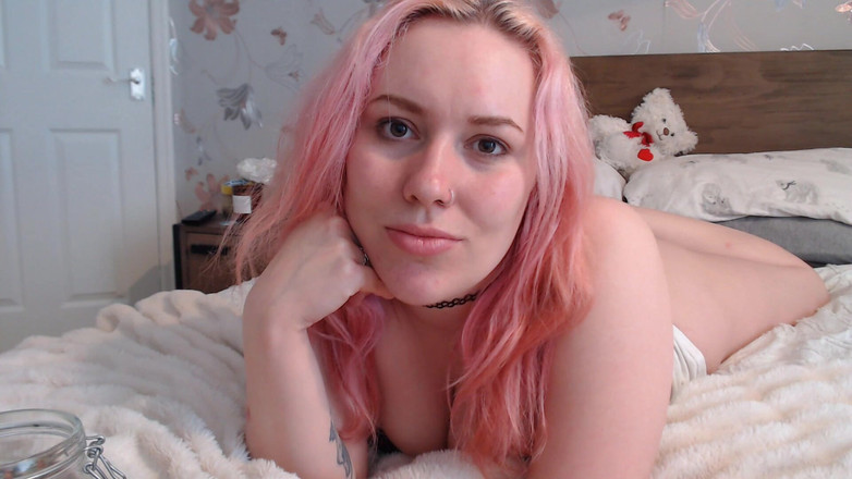 Ripley sweet studio: Drobní muži zvrtnou sladkou obryně