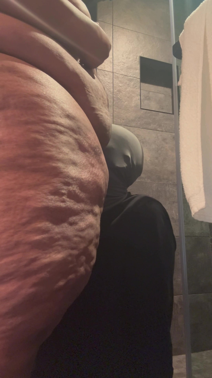 Fat Chub Booty: Použití bílého subs krku a obličeje