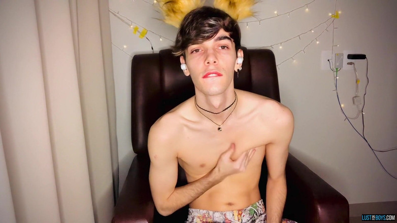 Lust for boys: Harige Twink maakt een puinhoop