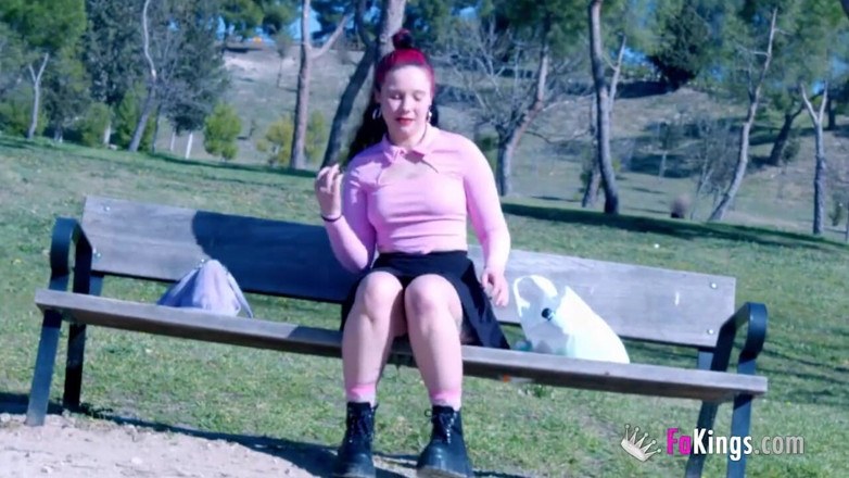 FAKings: Nastoletnia laska kupuje majtki przed swoją wielką sceną: Dzień z...