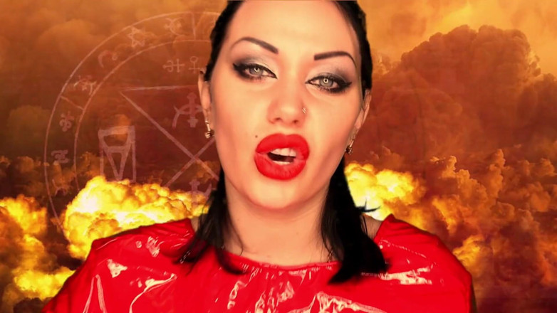 Goddess Misha Goldy: Bir şeytanın içinde! Yutma fetişi!