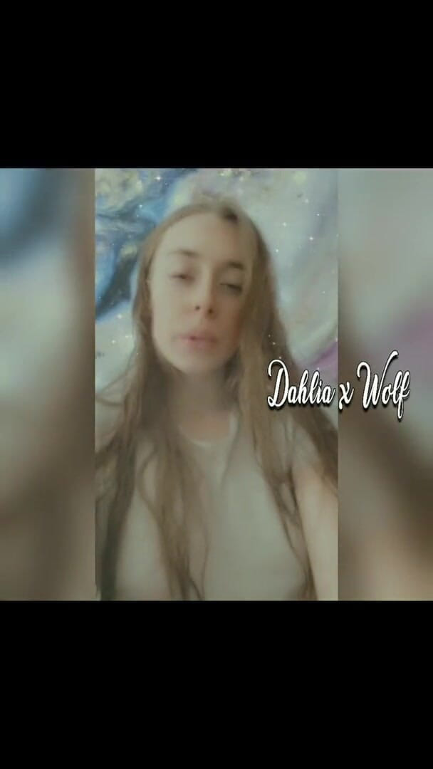 Dahlia Wolf: Kompilasi merokok 1
