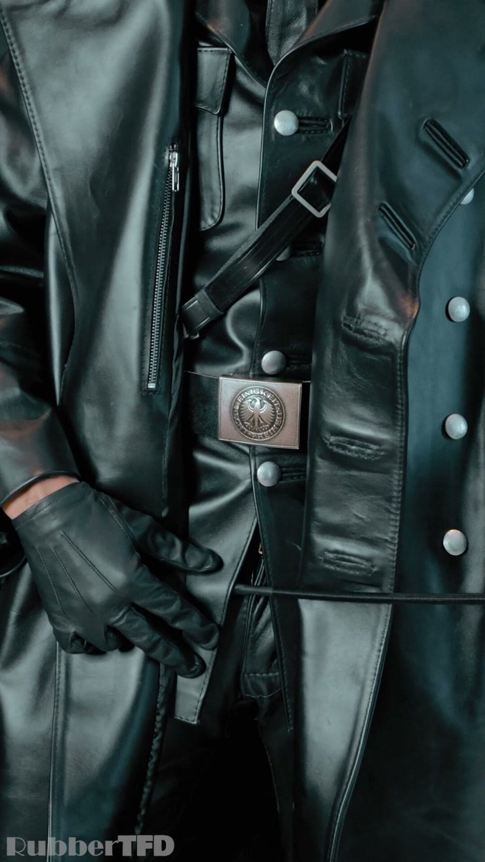 RubberTFD: VK Leather Vibe